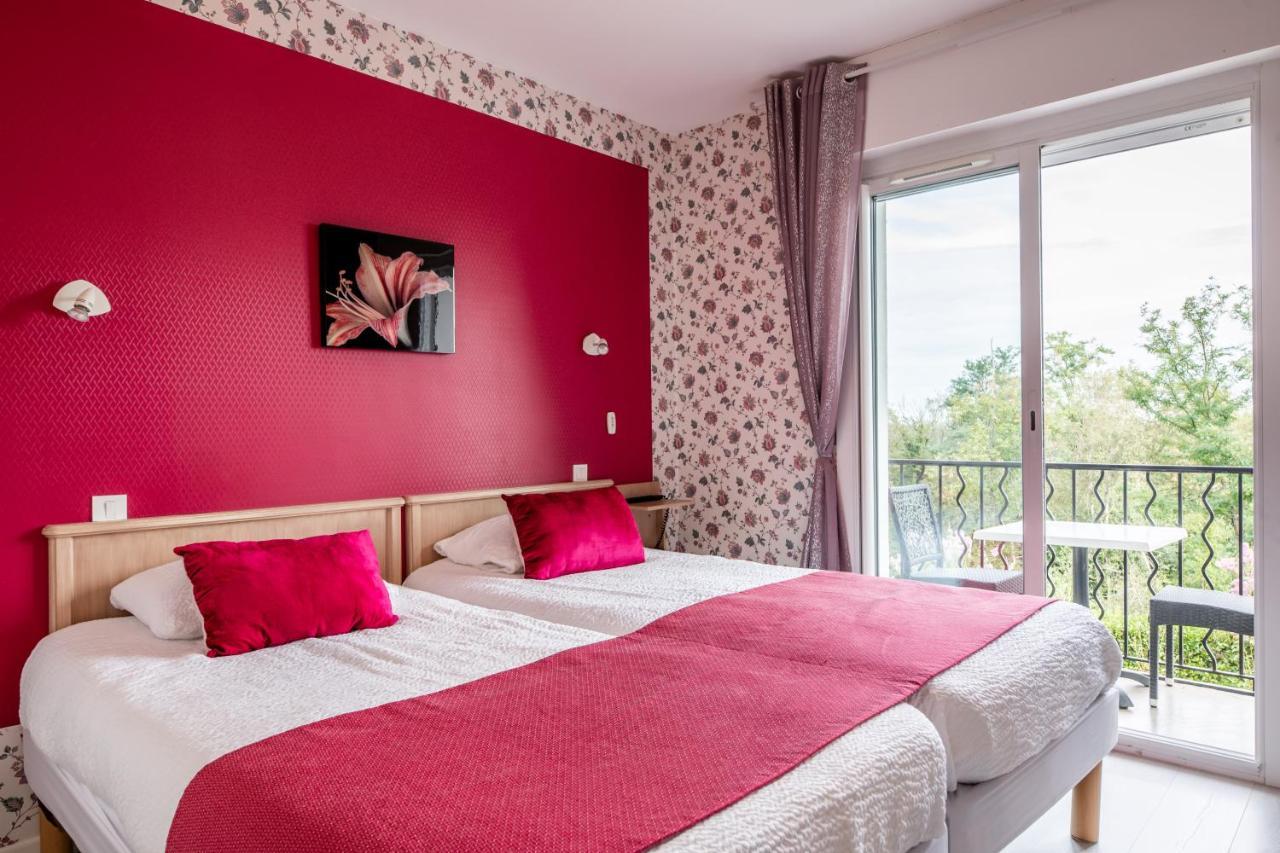 Hotel Aux Tauzins à Montfort-en-Chalosse Extérieur photo