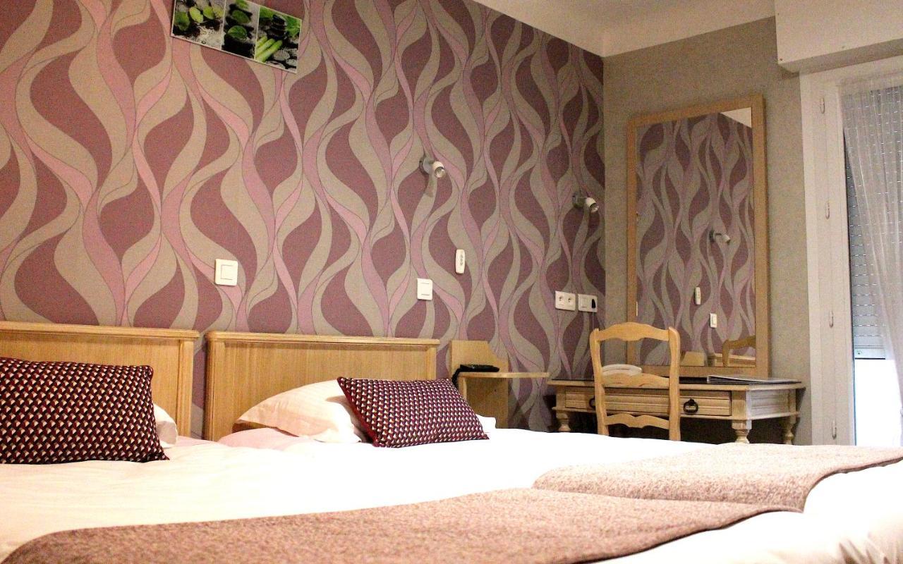 Hotel Aux Tauzins à Montfort-en-Chalosse Extérieur photo